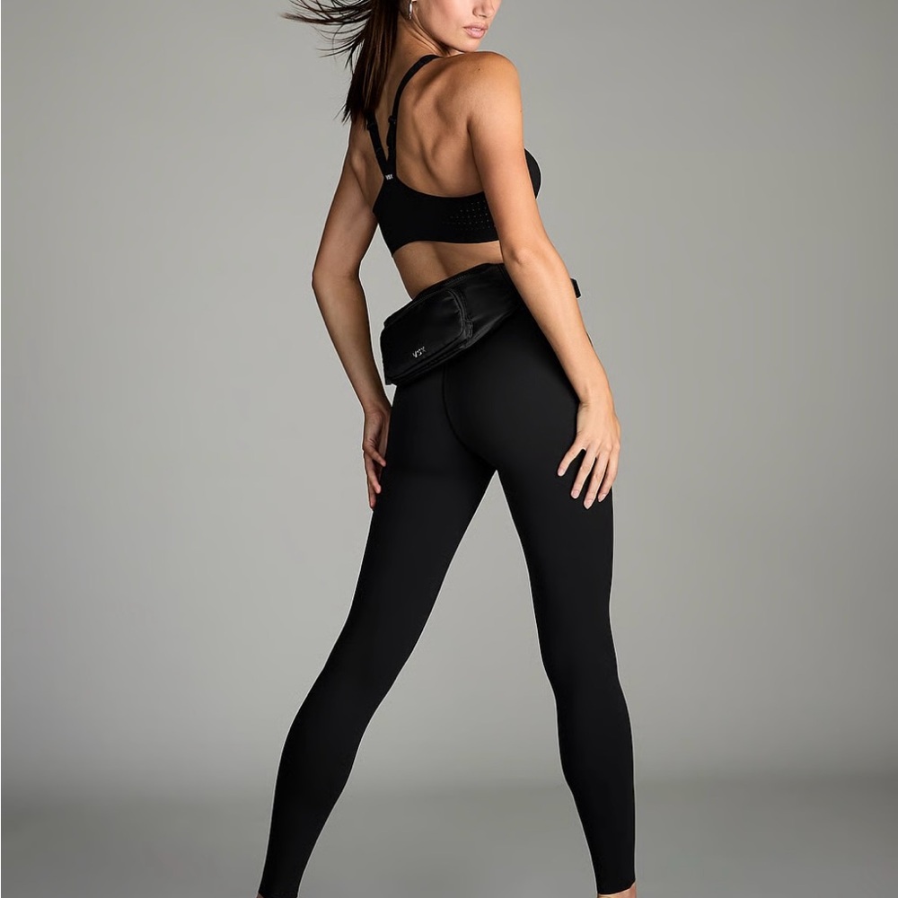 VSX Essential High-Rise Pocket Legging